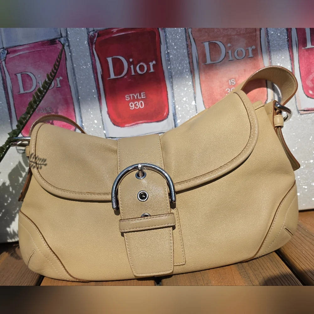 Coach Soho Flap Shoulder Bag, style number 9248. Beige Tan Leather. - Picture 3 of 17